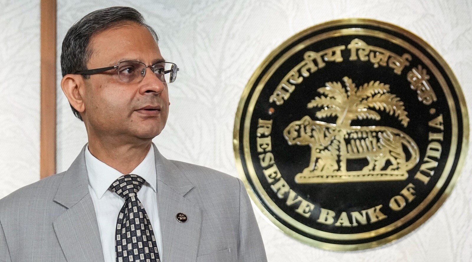 RBI Monetary Policy Updates: CRR, Repo Rate See Sharp Cuts; Gold Loan Rules Likely To Ease