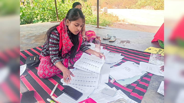 UP SIR: आ गई यूपी की ड्रॉफ्ट वोटर लिस्ट, कहीं कट तो नहीं गया आपका नाम, ऐसे करें चेक; जुड़वाने का ये है तरीका