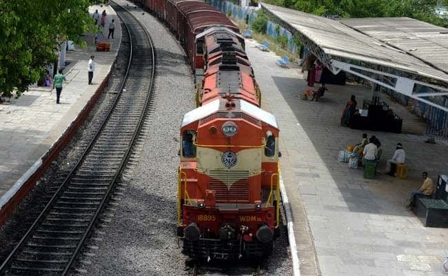 How To Link IRCTC Account With Aadhaar Card Number For Booking More Tickets