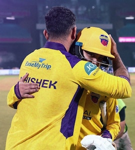 "Team First, Herself Second": Abhishek Nayar Clears Air On Harleen Deol After Retired Out Row