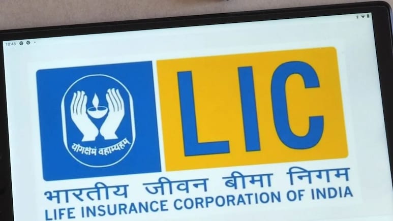 LIC Jeevan Utsav : बस एक बार भरें प्रीमियम, पूरी उम्र मिलेगा गारंटीड पैसा! जानिए इस नई स्कीम के फायदे