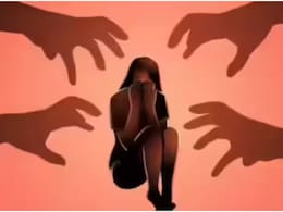 Rajasthan: ड्यूटी के बहाने होटल ले जाकर महिला कांस्टेबल से 7 साल तक गैंगरेप! तत्कालीन SHO समेत 4 पुलिसकर्मियों पर केस दर्ज