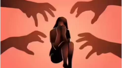 Rajasthan: ड्यूटी के बहाने होटल ले जाकर महिला कांस्टेबल से 7 साल तक गैंगरेप! तत्कालीन SHO समेत 4 पुलिसकर्मियों पर केस दर्ज