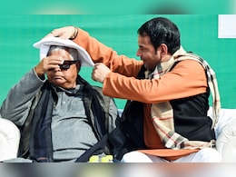 Lalu Yadav At Son Tej Pratap's Home. Unity Message From RJD First Family?