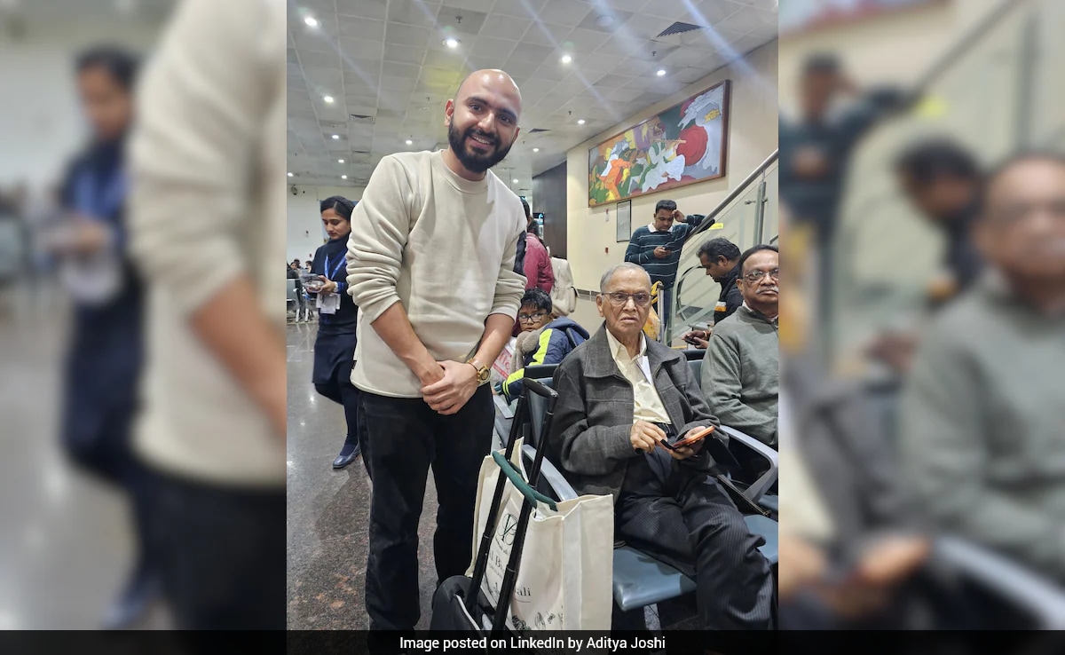 Startup Founder Impressed By Narayana Murthy's Humility At Indore Airport