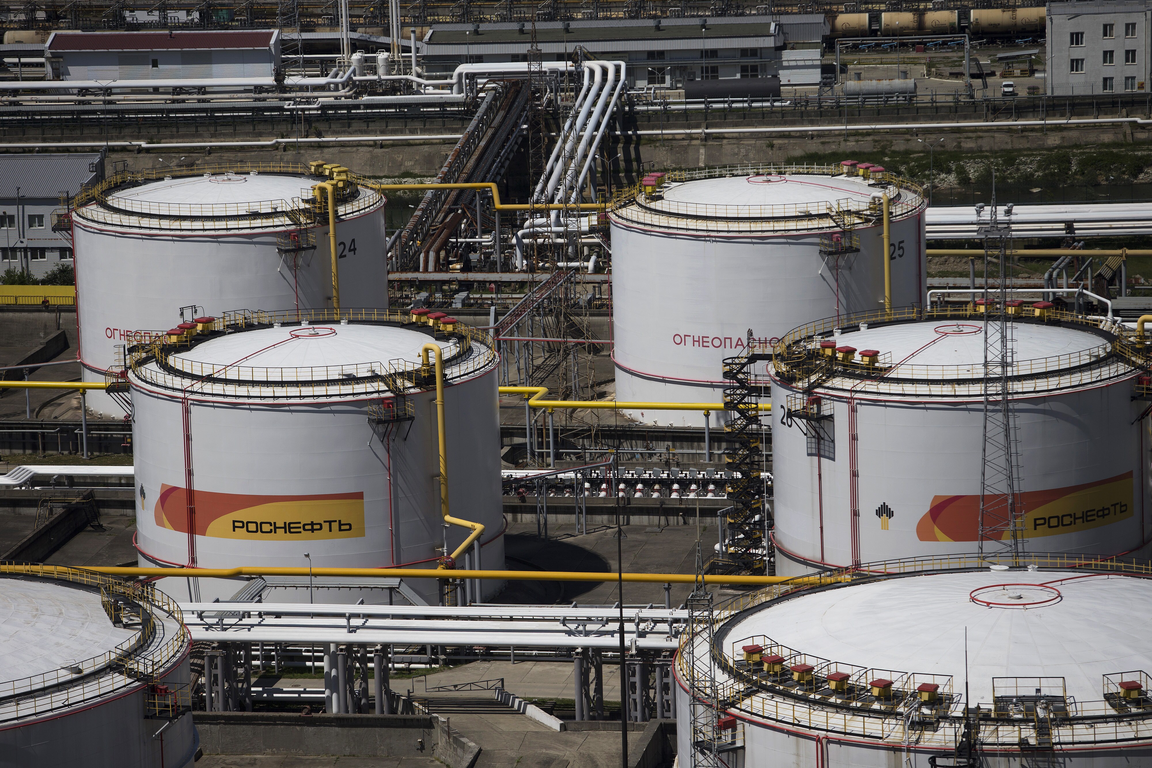 RIL Partners Consider Joining Arbitration In $1.55 Billion Gas Row