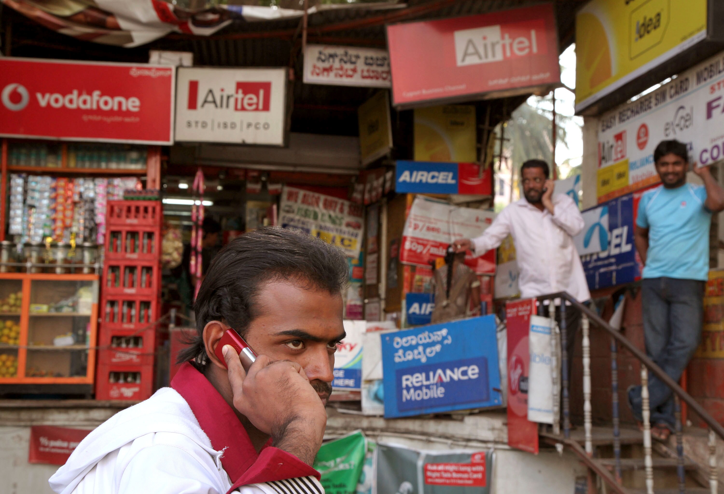 UIDAI Asks Telecom Firms To Provide Facility For Users To Know SIMs Linked To Aadhaar