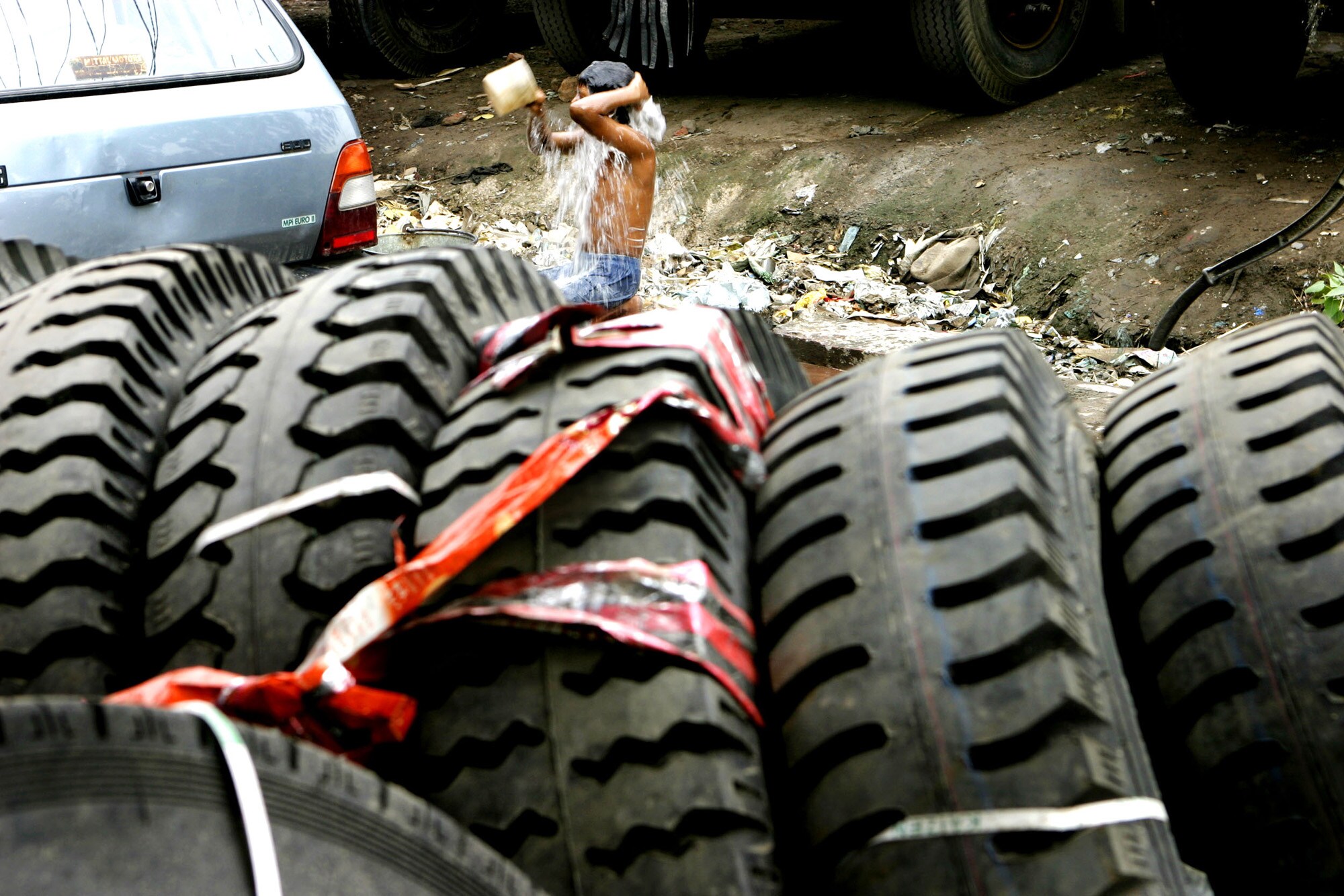 Apollo Tyres Jumps To A Record,  Deutsche Bank Positive