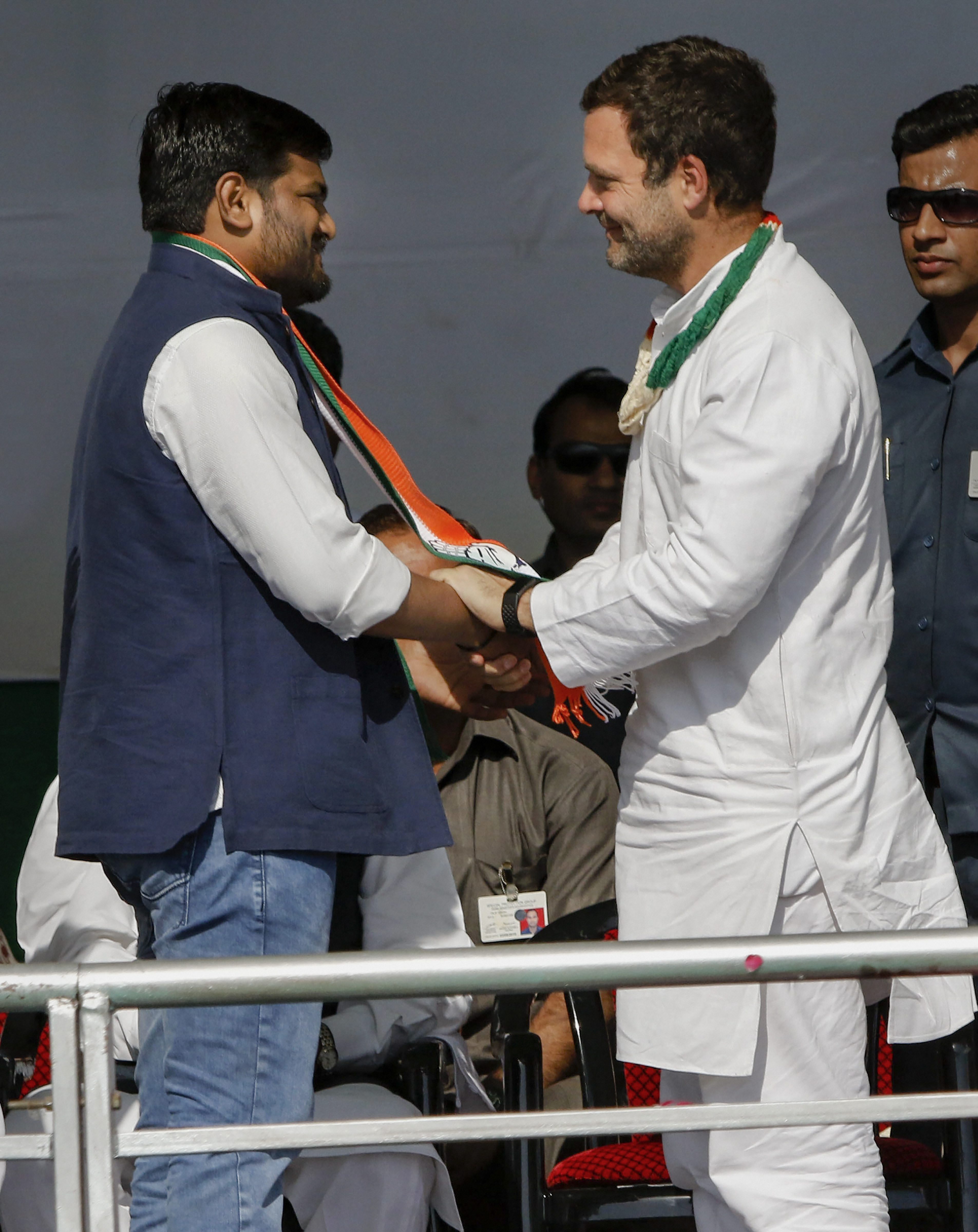 Hardik Patel Joins Congress; Praises Rahul, Attacks Modi