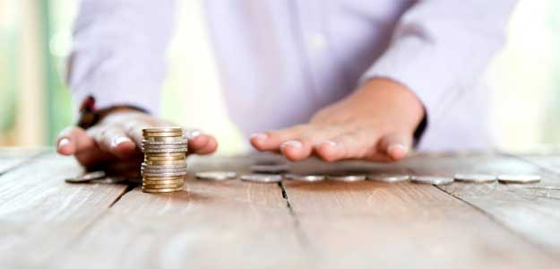 What's The Best Investment Option For You: Mutual Funds vs Stocks