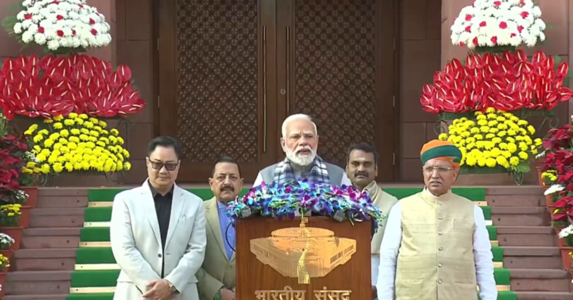 PM Modi Calls For Constructive Debate,  Warns Against &lsquo;Drama&rsquo; In Parliament