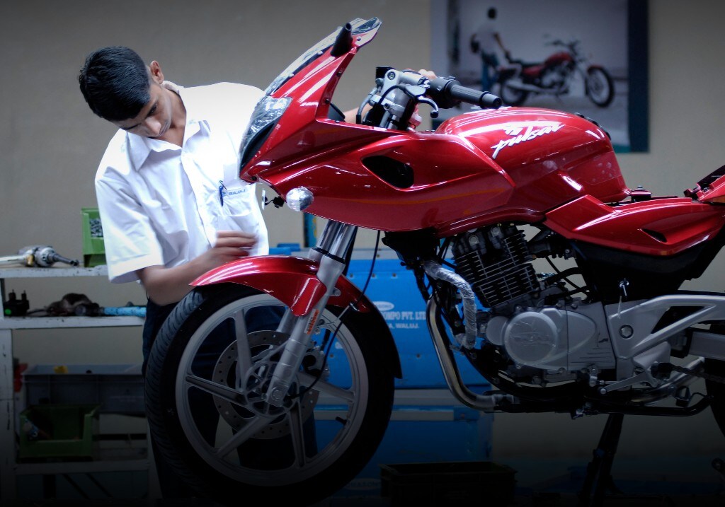 Bajaj Auto&rsquo;s Sales Flat In April; Exports Outperform For Third Month
