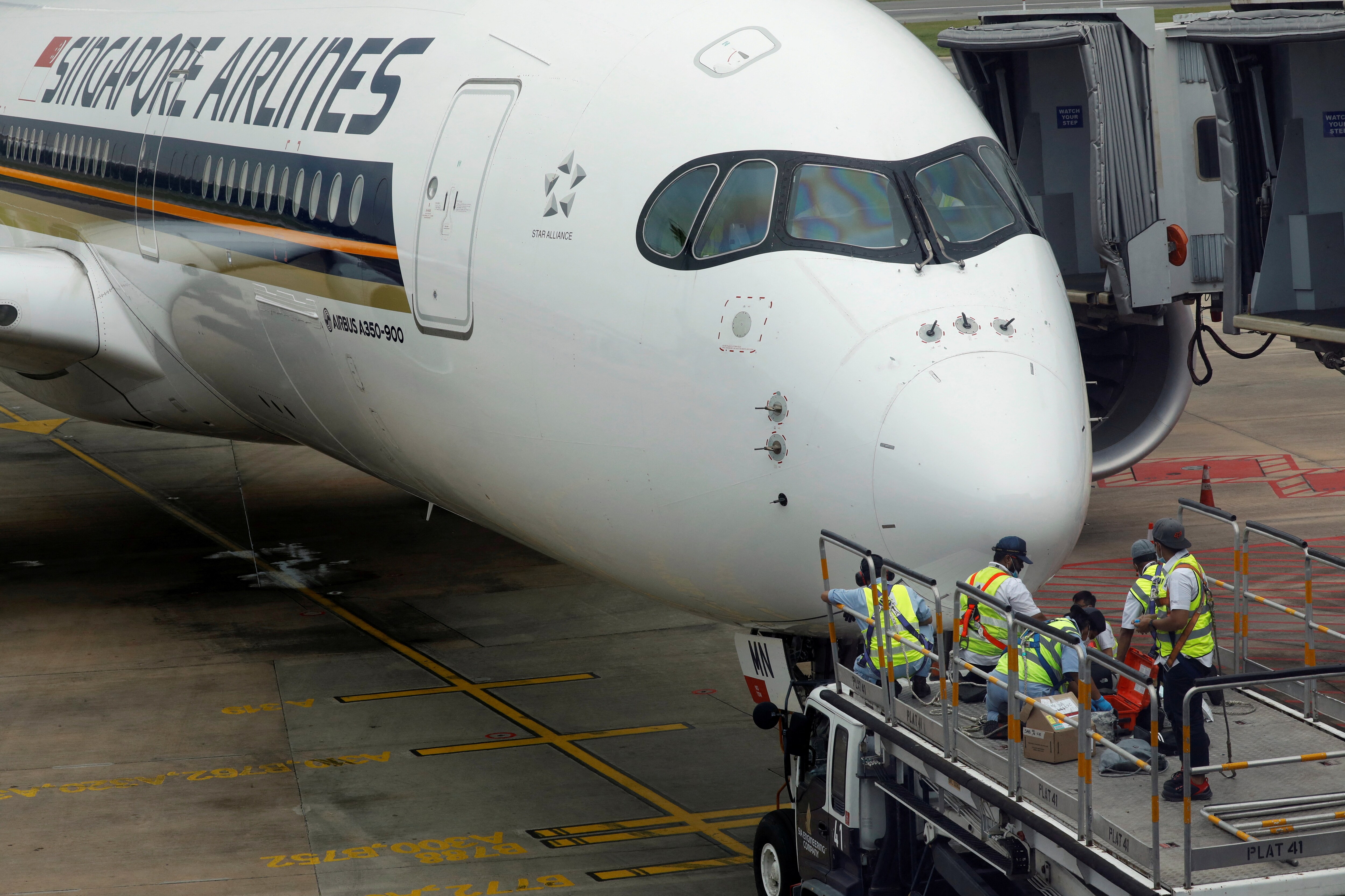 Singapore Airlines To Offer Free WiFi Access In All Cabin Classes From July 1