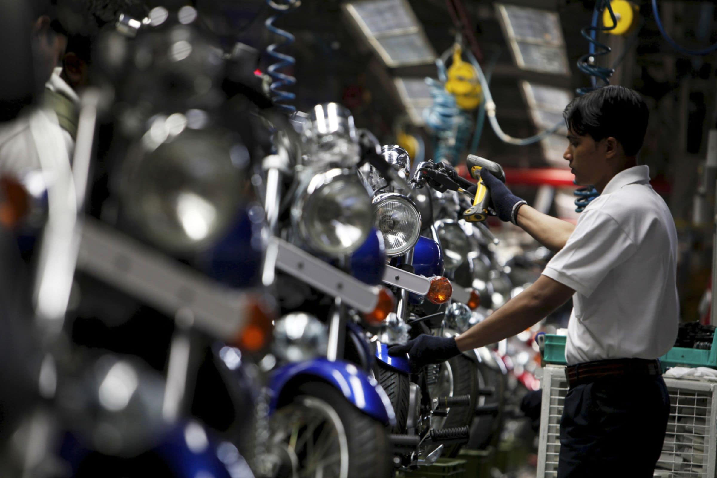 March Auto Sales: Hero MotoCorp’s Sales Surge, Bajaj Auto’s Falls Over February 