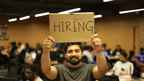 Is IT Hiring Freeze A New Reality? India's Top IT Firms Add Just 17 Employees In Nine Months