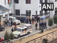 जम्मू-कश्मीर के डोडा में आर्मी की गाड़ी खाई में गिरी, 10 जवान शहीद, कई घायल