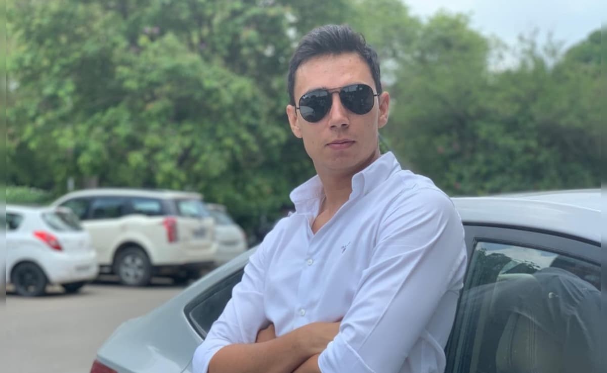 Hotel Call For 'Analysis', A Forced Back Rub: Teen Narrates Coach's Assault