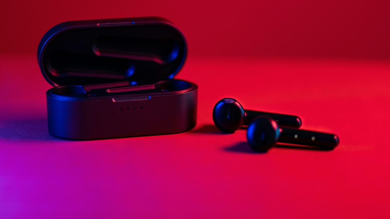 Top Wireless Earbuds For Calls, Music And All-Day Comfort