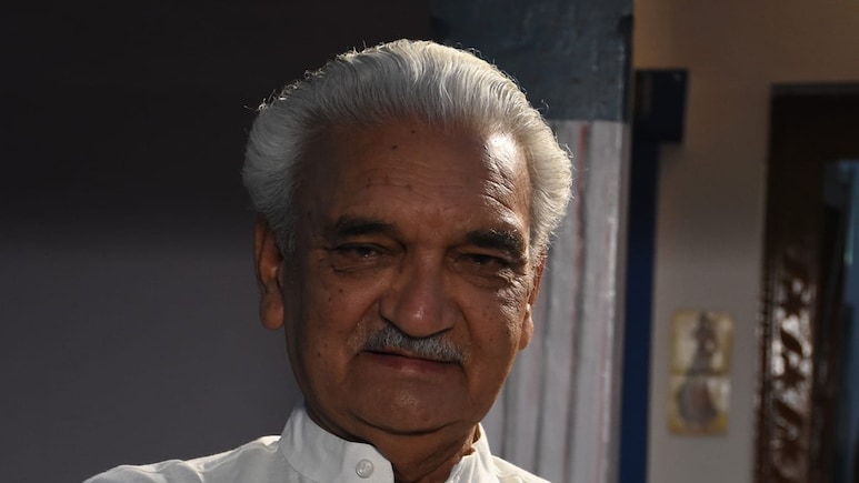 पिछले 27 साल से गरीबों की मदद कर रहा है ये एक्टर, भाई के साथ मिलकर करता है जरूरतमंदो का इलाज