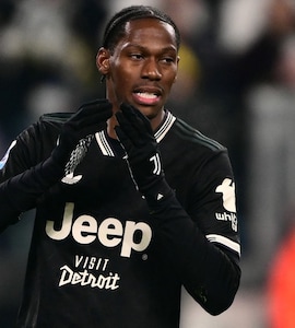 Juventus Held By Lowly Lecce As Jonathan David Fluffs Panenka