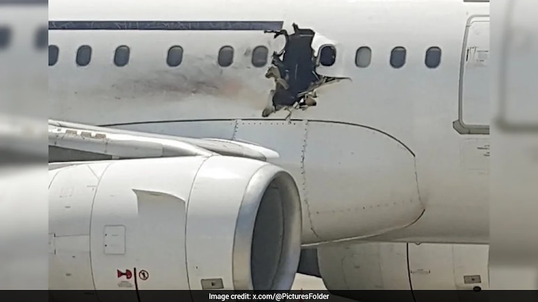 सुसाइड बॉम्बर ने हवा में ही प्लेन में विस्फोट कर दिया, मरा भी सिर्फ वही