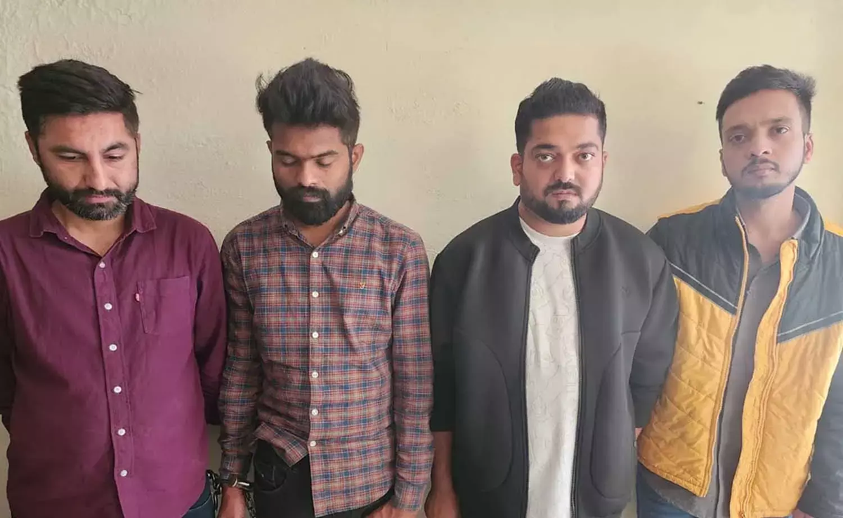 Online Satta Gang Busted: ऑनलाइन सट्टा गैंग का खुलासा; रायपुर पुलिस ने 50 लाख कैश के साथ ये सब पकड़ा