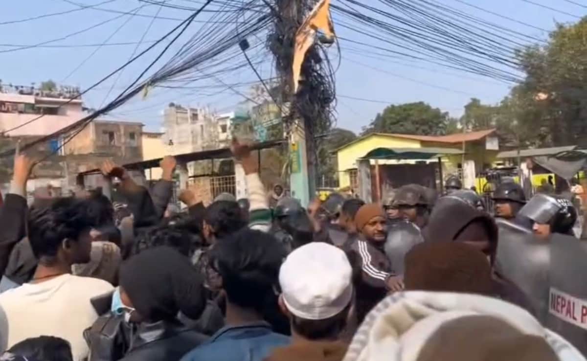 Unrest In Nepal Town After Mosque Vandalised, Border With India Sealed