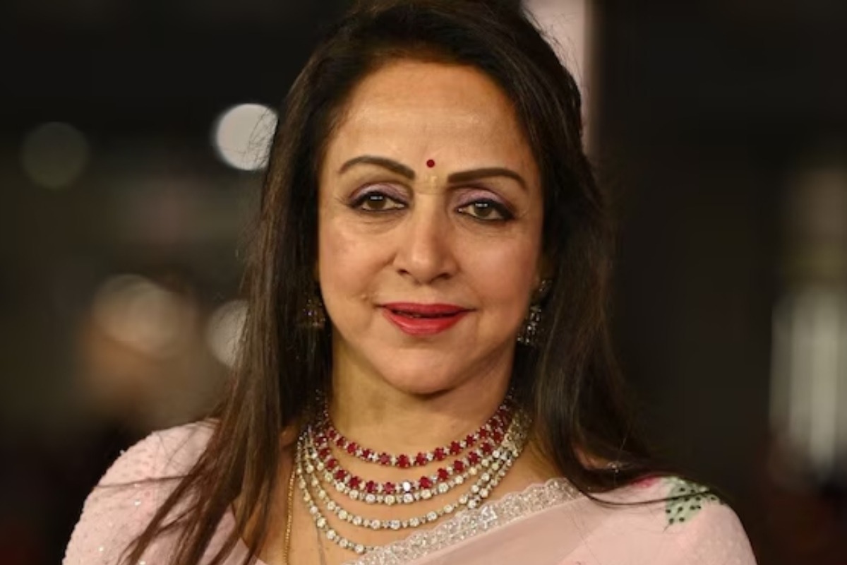 Hema Malini का चौंकाने वाला खुलासा, 'सांस लेने में दिक्कत  होती थी, कोई गला घोंटता था'