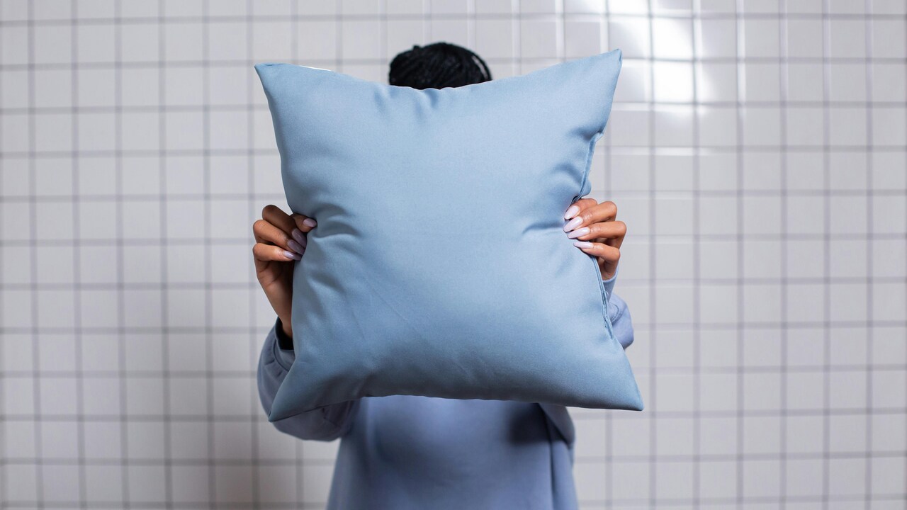 Why Cushions Lose Shape Before Covers Fade