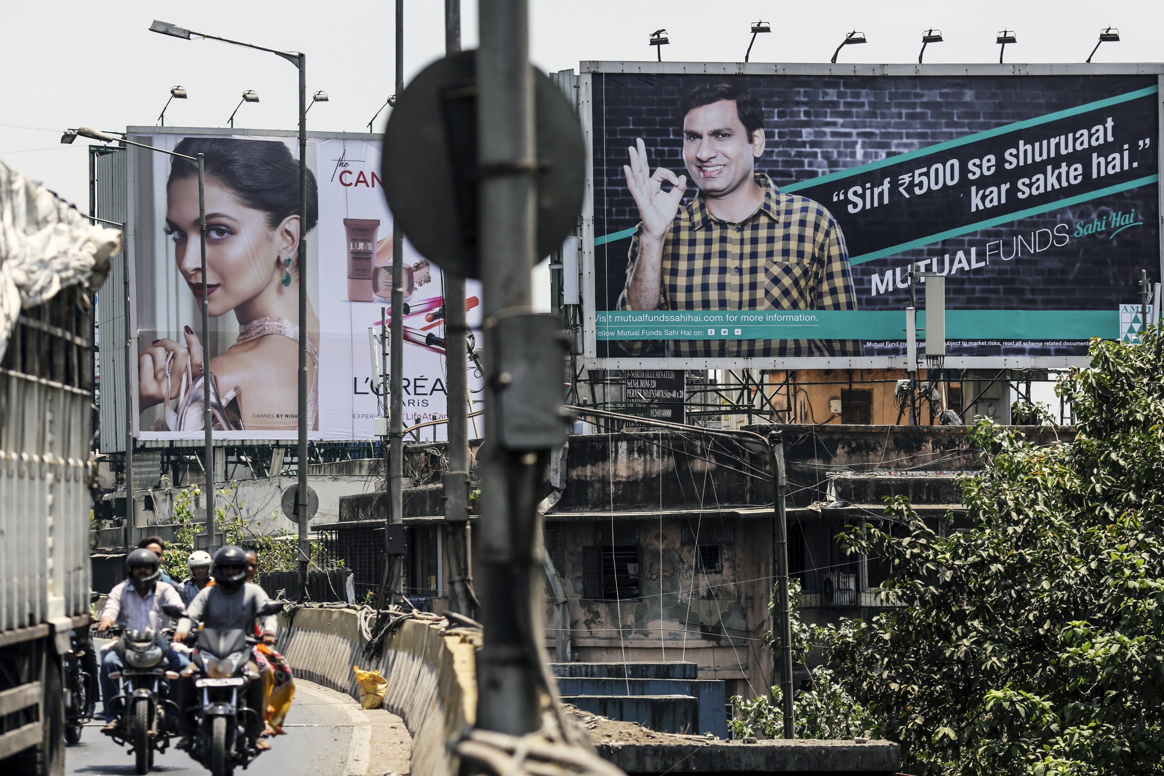 Mutual Fund Houses Approach SEBI With 125 New Schemes In 2019 So Far