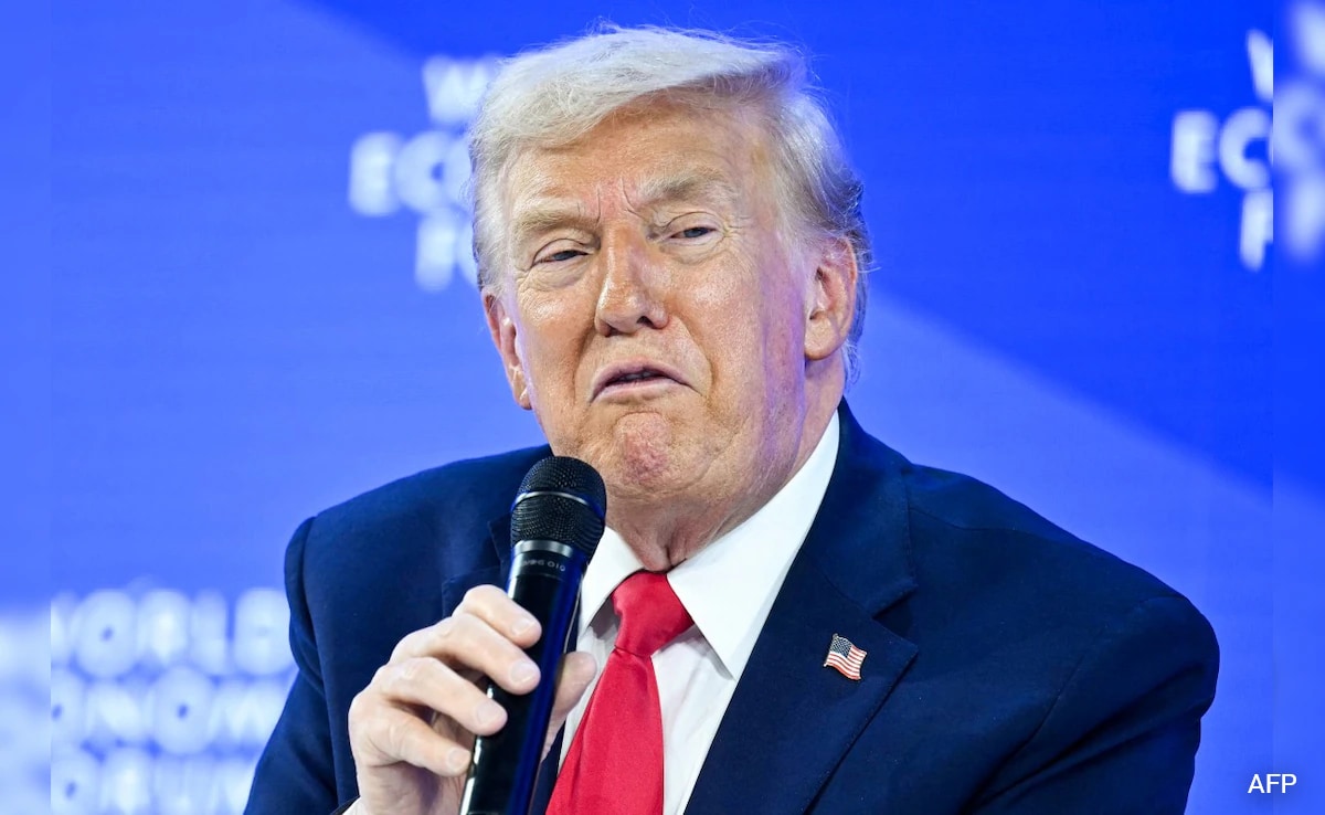 Trump Calls Himself a Dictator