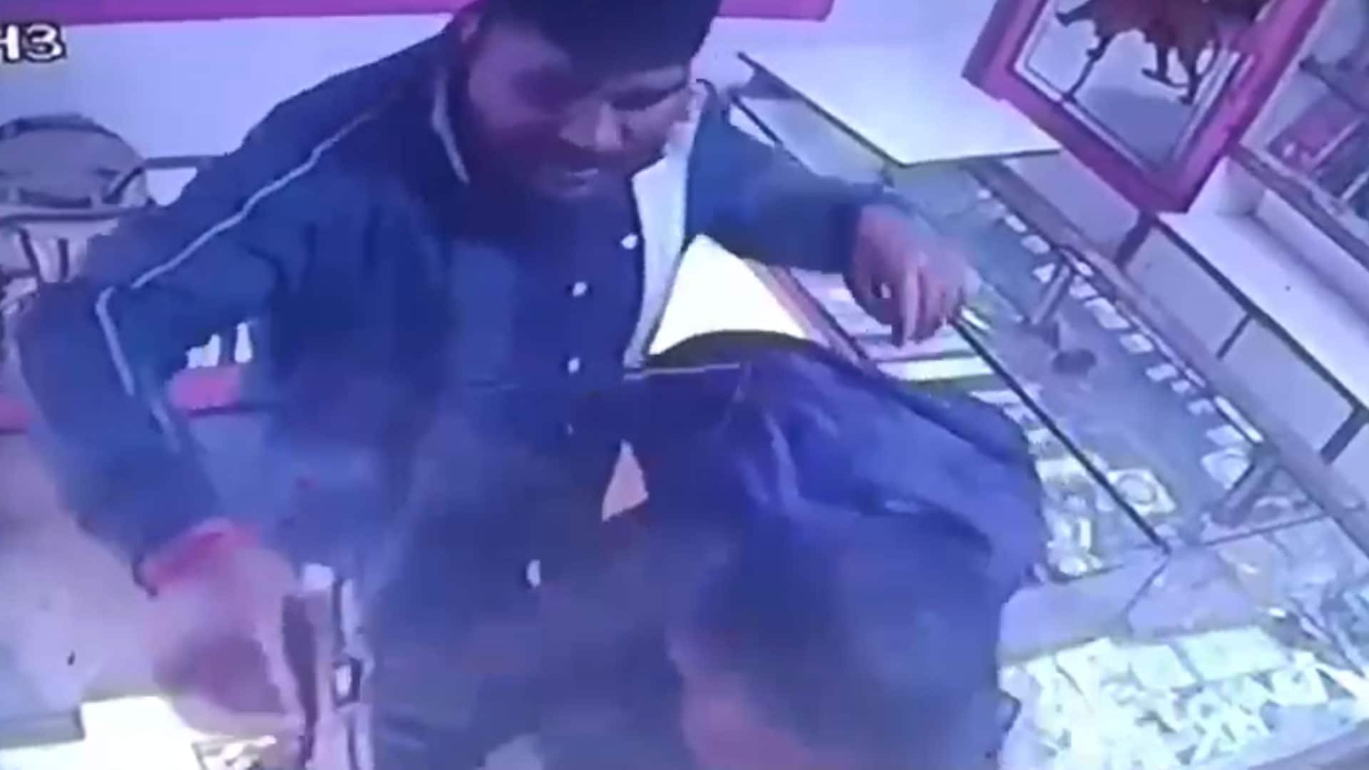 On Camera, Men Rob Jewellery Store At Gunpoint Near Bengaluru