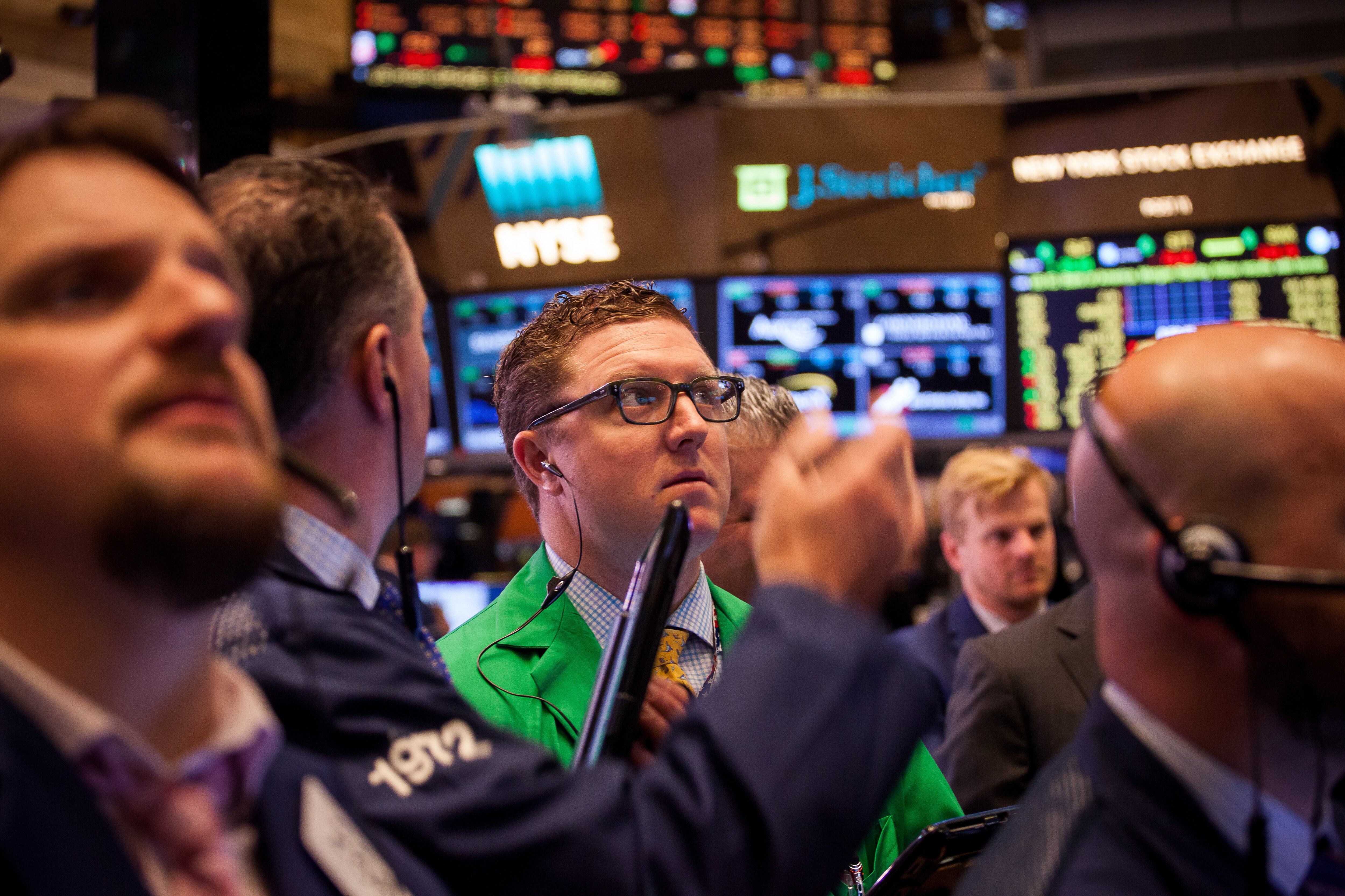 Nifty Ends Above 9,650 For The First Time
