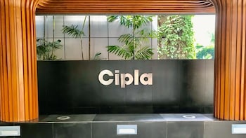 Cipla Pharma License Cancellation: FDA Withdraws Order After HC Raps It For Going "Overboard"