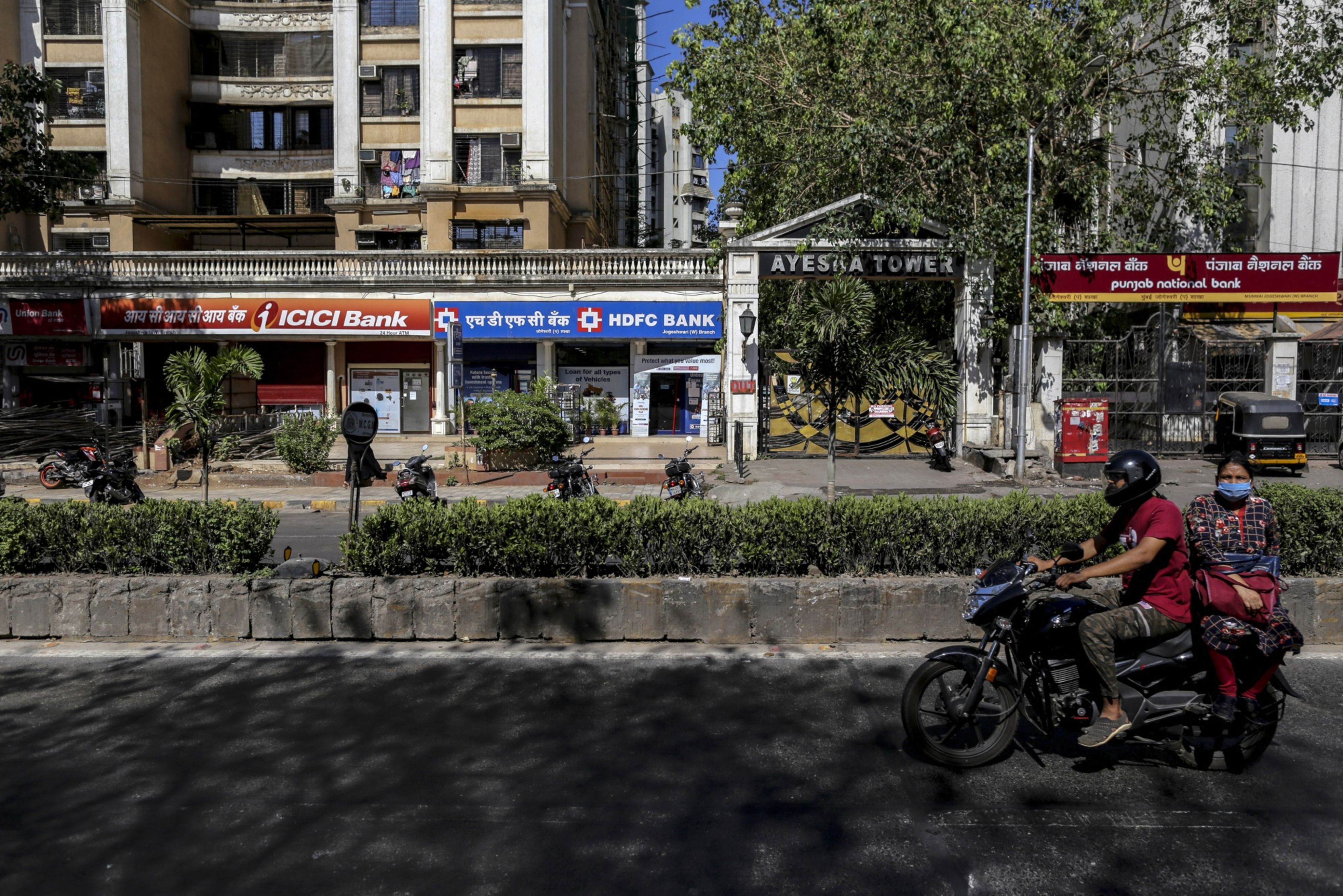 Bank Privatisation: How Should We Pick The Banks?