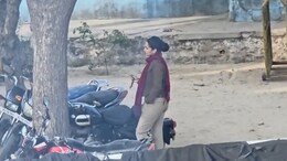 राजस्थान के नवलगढ़ में तापसी पन्नू का 'खाकी' अवतार, बुलेट पर दिखा धाकड़ अंदाज