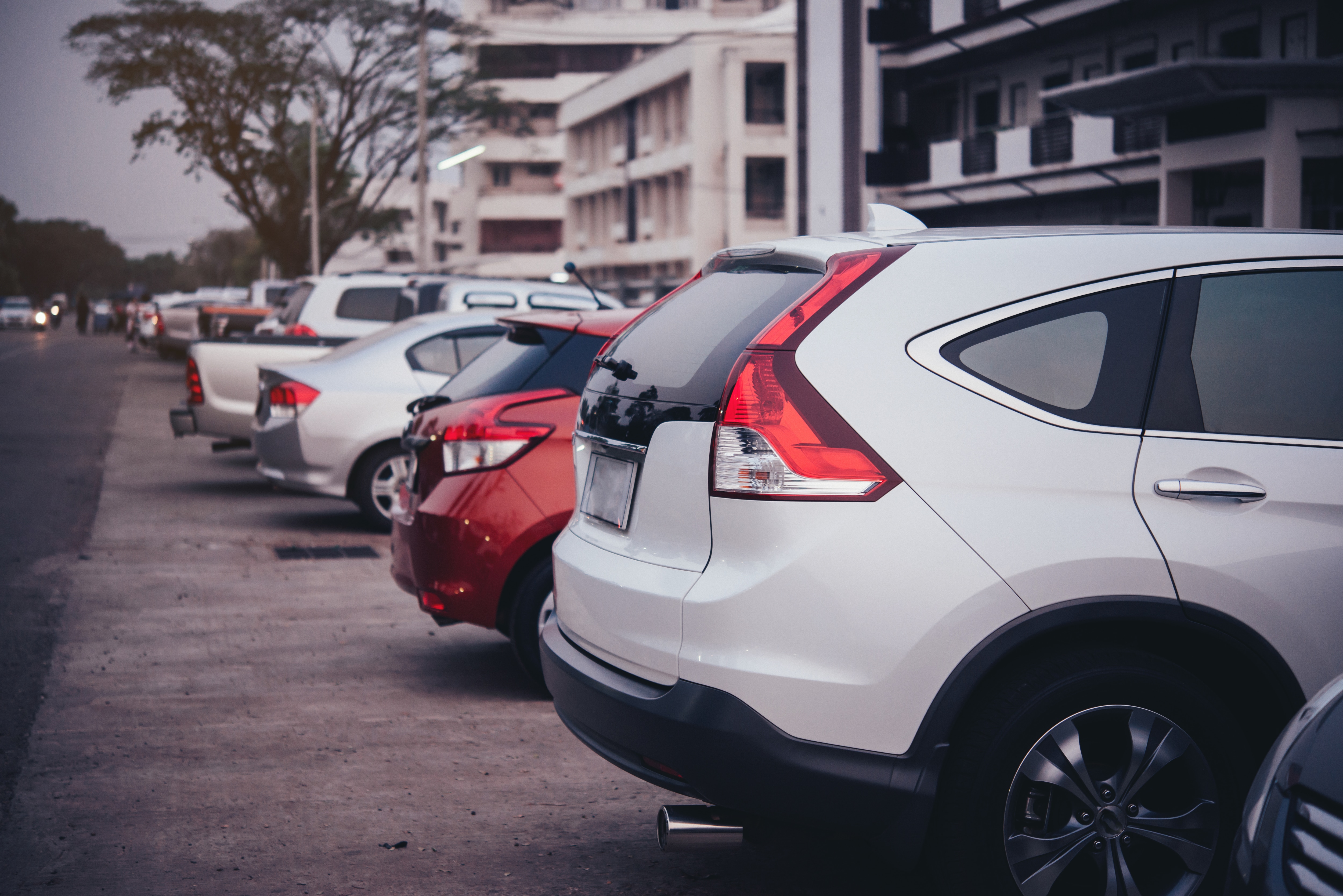 Planning To Buy A Car This Festive Season? Key Factors To Check To Maximise Benefits