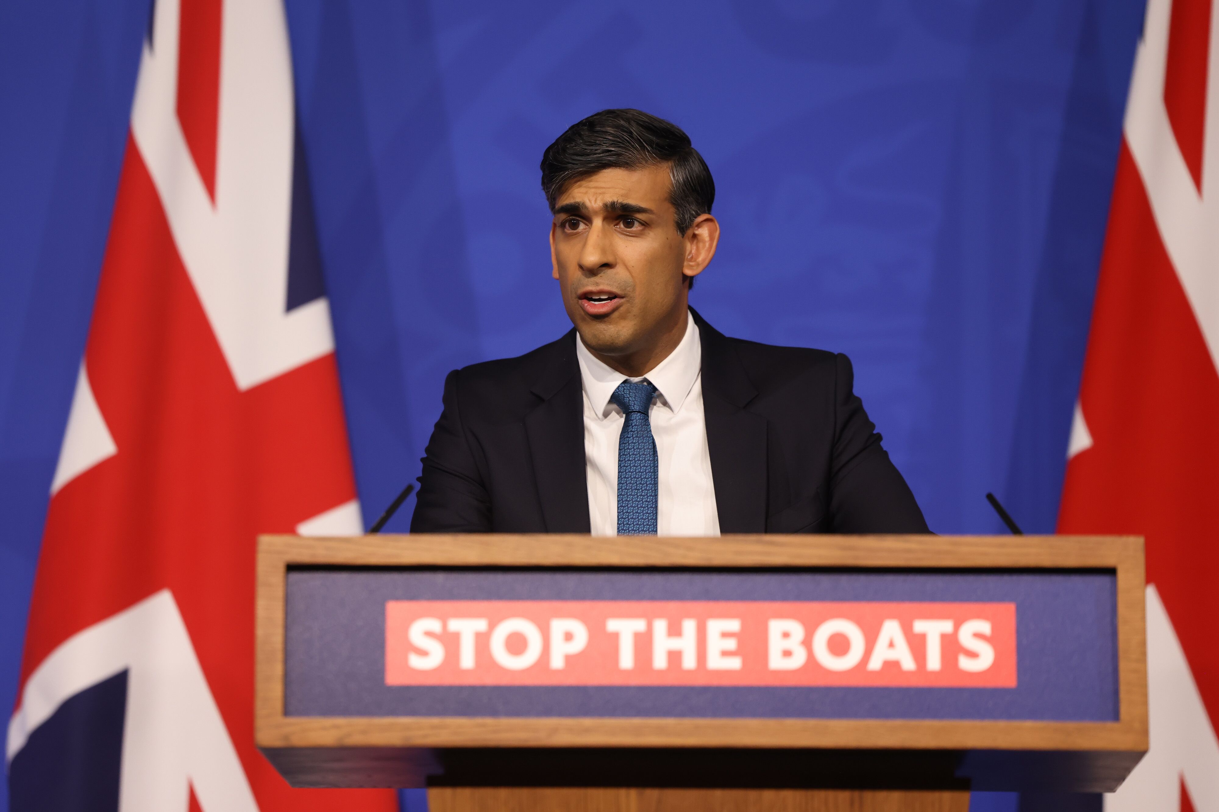 Sunak Says U.K. Making Progress Against &lsquo;Small Boat&rsquo; Migration