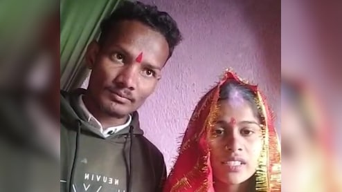 ग्रेजुएट लड़की का पांचवीं पास मजदूर पर आया दिल, मुंबई छोड़कर पहुंची बिहार और रचाई शादी