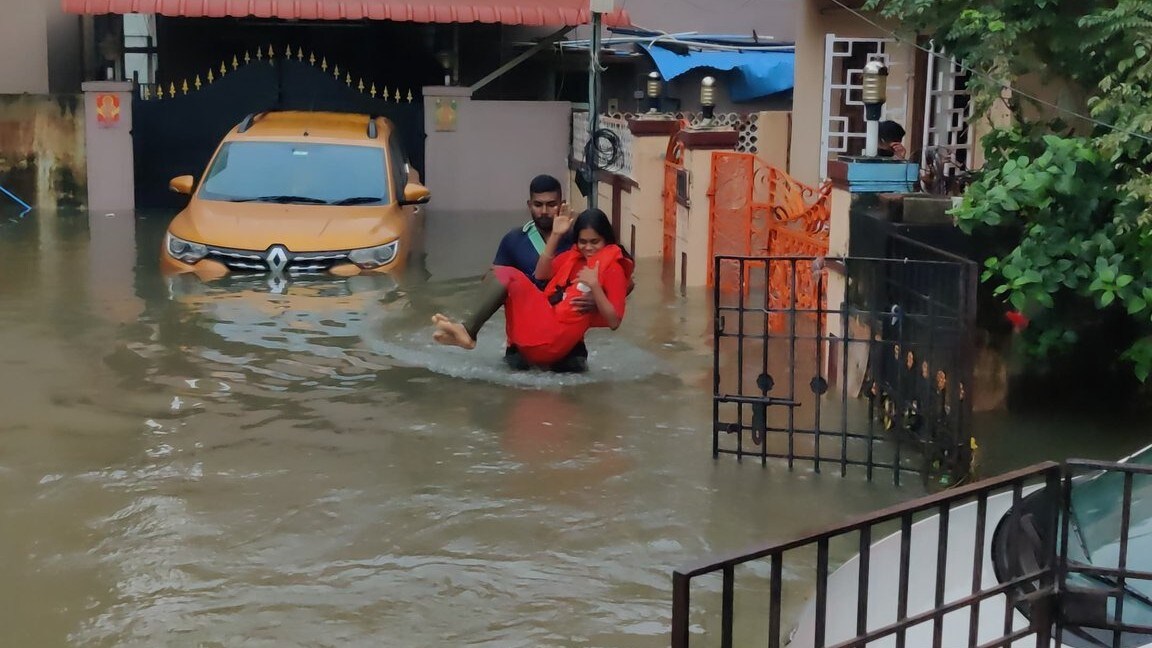 Tamil Nadu Seeks Rs 5,000 Crore Central Assistance As Rains Wreak Havoc In Chennai