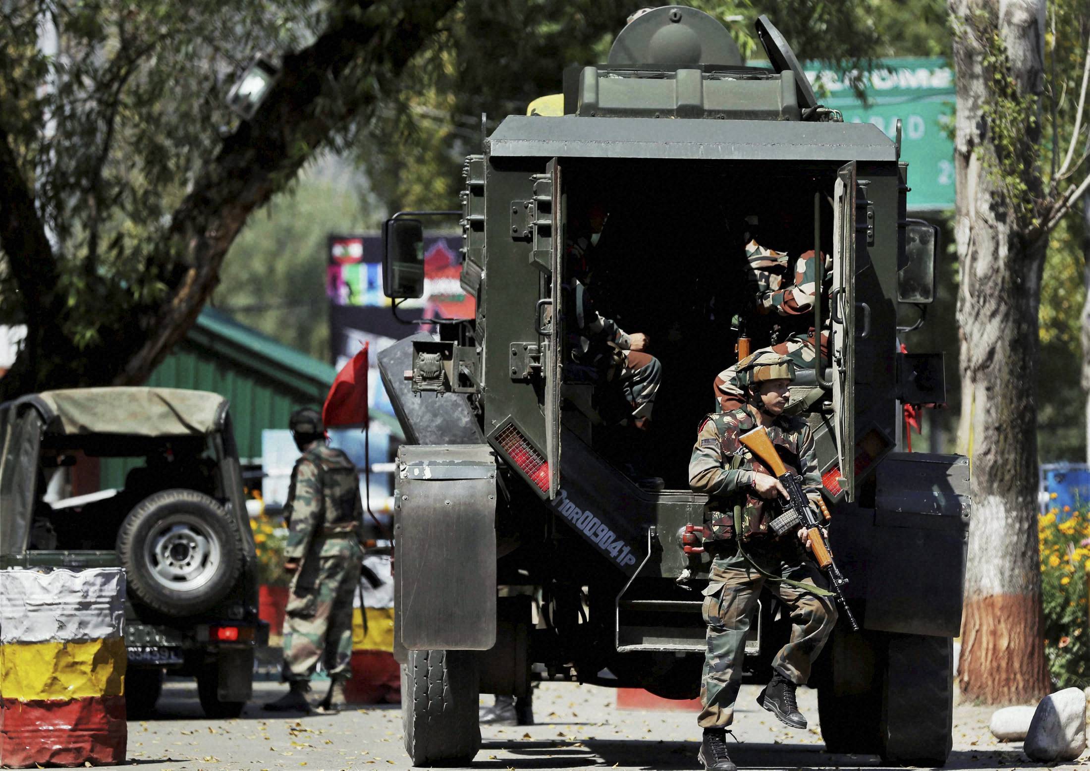 Uri Attack: PM Modi Chairs Meeting With Top Ministers And Officials&nbsp;