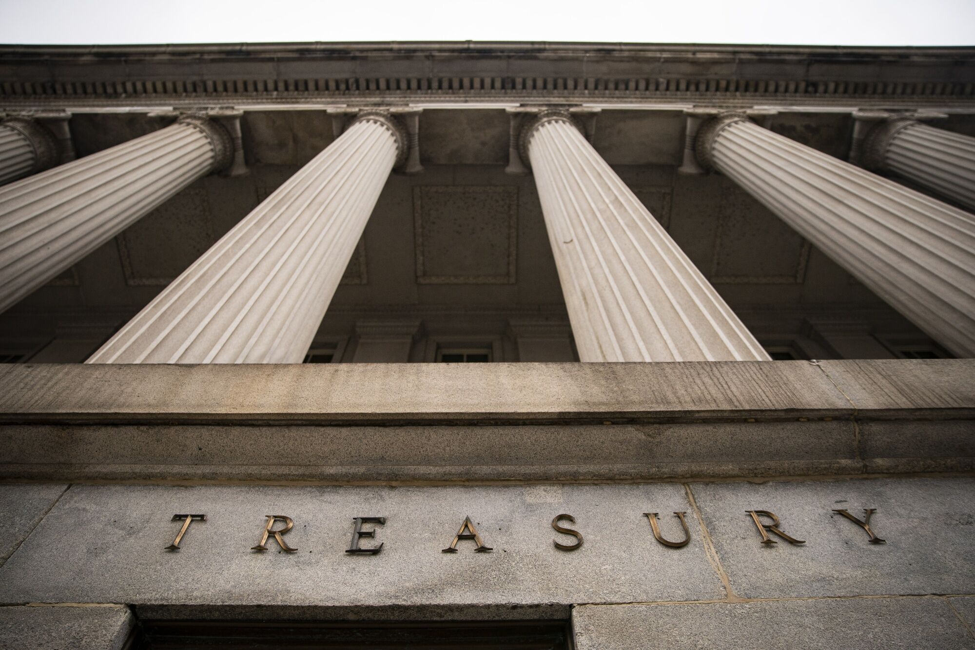 U.S. Treasury Rally Stalls As Economic Concerns Overtake Haven Demand