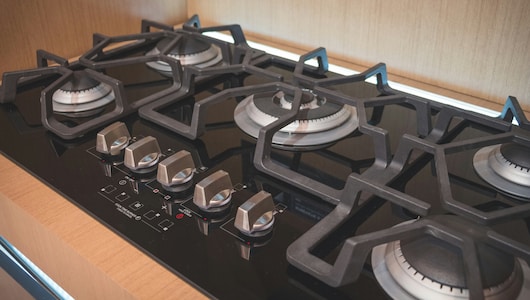 Gas Stove Under 3000: अब न बर्तन होंगे काले, खाना बनेगा मिनटों में, ये गैस स्&zwj;टोव हैं दमदार