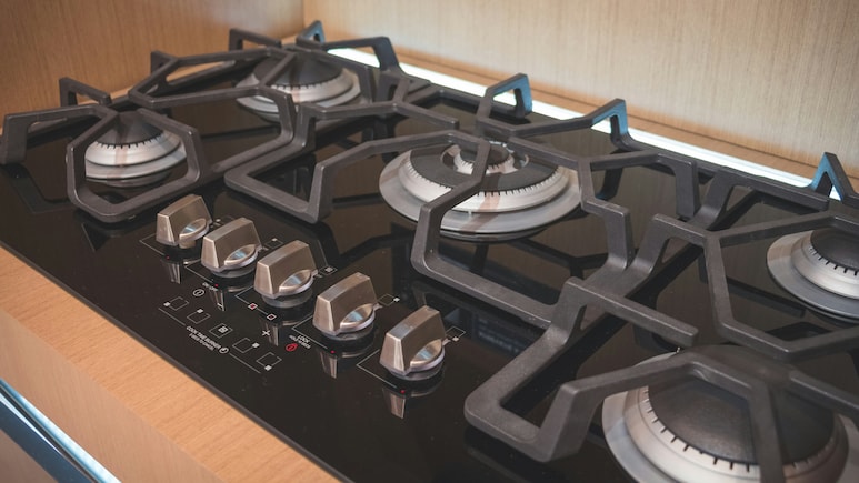 Gas Stove Under 3000: अब न बर्तन होंगे काले, खाना बनेगा मिनटों में, ये गैस स्&zwj;टोव हैं दमदार