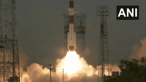 PSLV-C62 Mission Launch LIVE: सैटेलाइट 'अन्&zwj;वेषा' रास्&zwj;ते से भटका, थर्ड स्&zwj;टेज में आई दिक्&zwj;कत, जानें आखिर हुआ