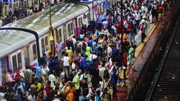 Mumbai Local: दादर, कुर्ल्याची गर्दी विसरा!आता लोकलने बोरिवली ते पनवेल थेट प्रवास!जाणून घ्या काय आहे प्लॅन