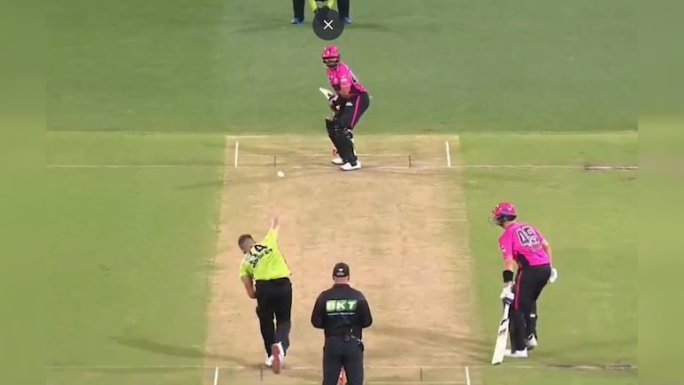 कछुए की चाल और बाबर आजम के स्ट्राइक रेट पर कोई शक नहीं! खामखां बना रखा है तिसमारखां