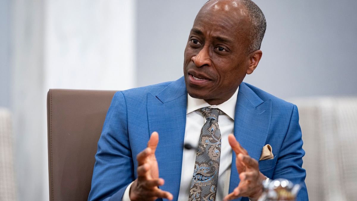 Fed Vice Chair Says Interest Rates Are Well Positioned