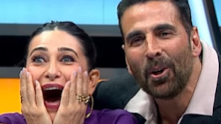 Watch: Akshay Kumar Teases First Co-Star Karisma Kapoor, Recreates <i>Deedar</i> Moment