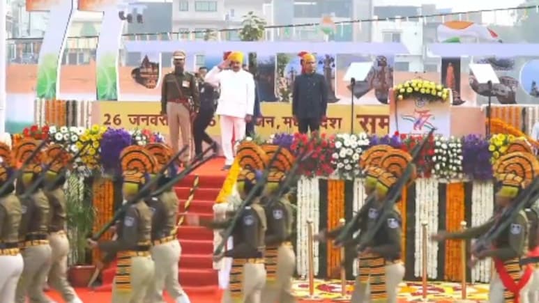 76 साल बाद बदला उज्जैन का झंडावंदन स्थल, CM ने फहराया तिरंगा; जय महाकाल से शुरू किया उद्बोधन